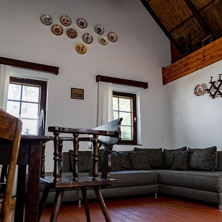 Bohem Birtok Es Csarda Hotel Zamardi Luaran gambar