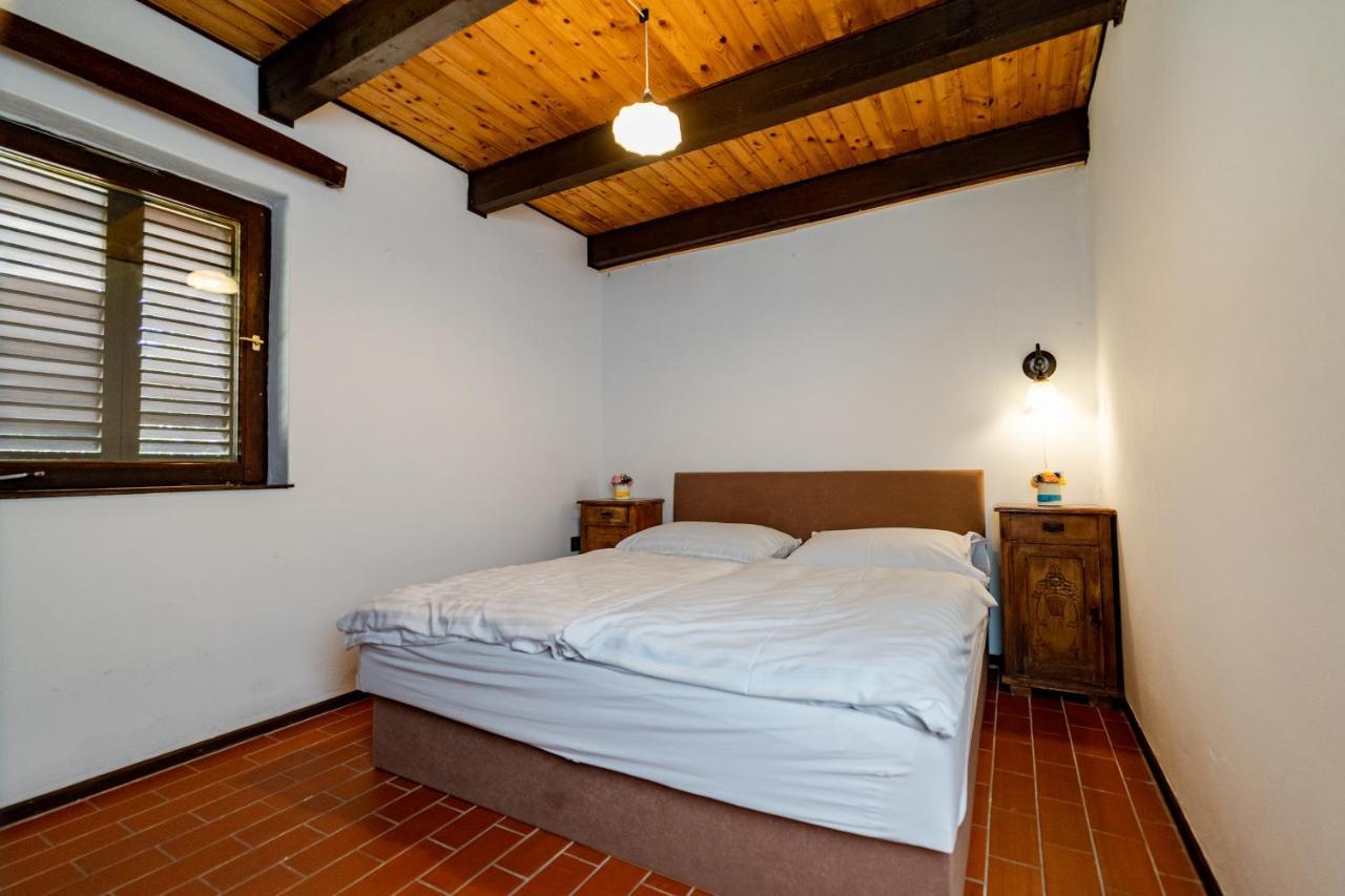 Bohem Birtok Es Csarda Hotel Zamardi Luaran gambar