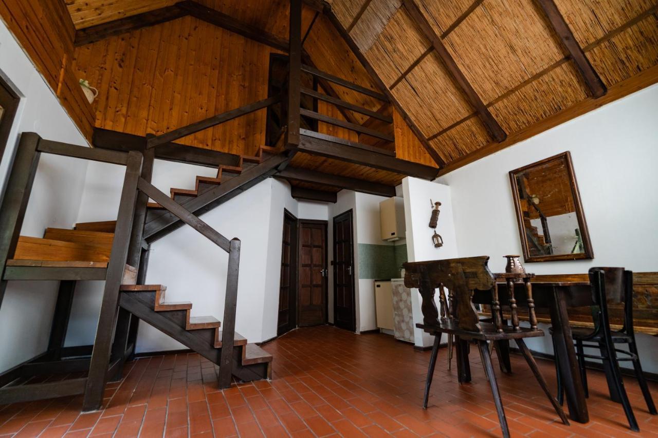 Bohem Birtok Es Csarda Hotel Zamardi Luaran gambar