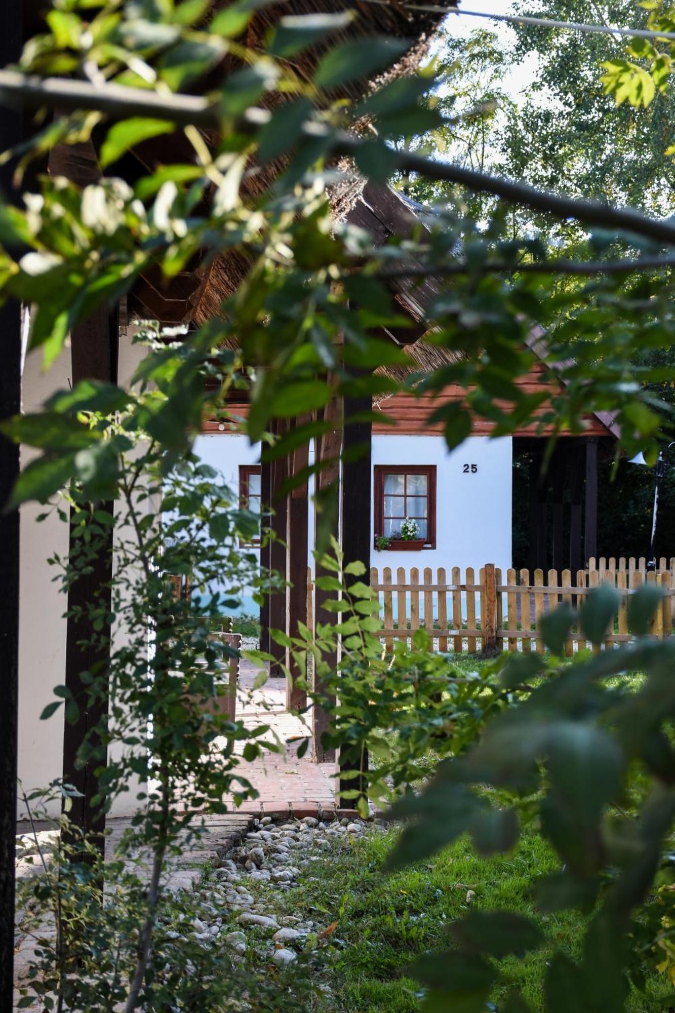 Bohem Birtok Es Csarda Hotel Zamardi Luaran gambar