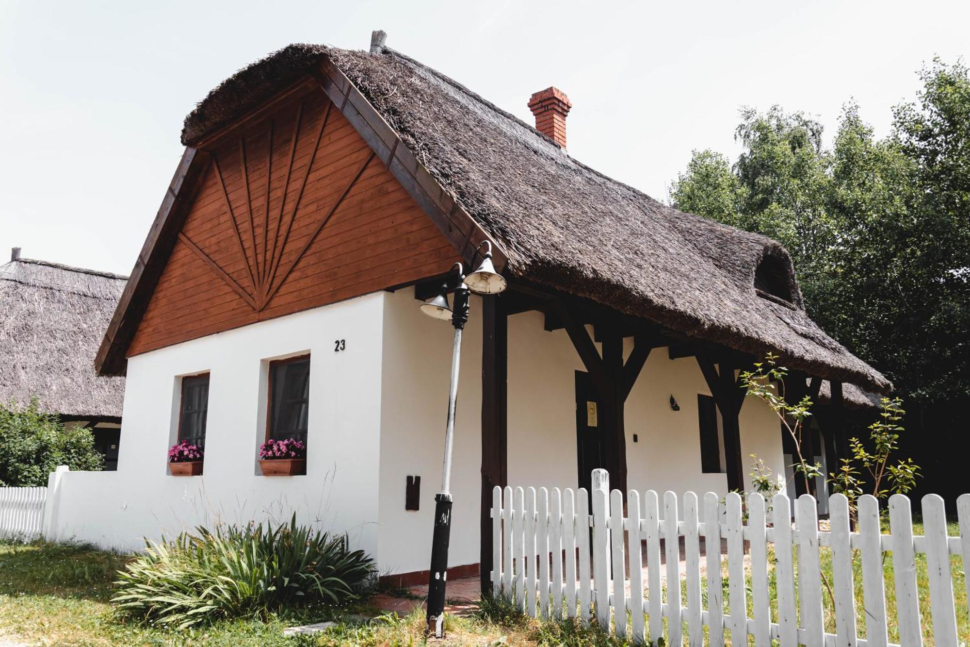 Bohem Birtok Es Csarda Hotel Zamardi Luaran gambar