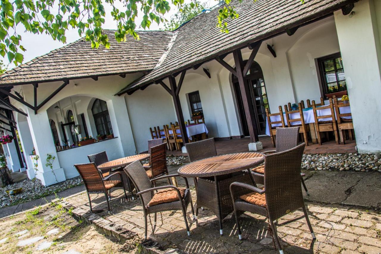 Bohem Birtok Es Csarda Hotel Zamardi Luaran gambar